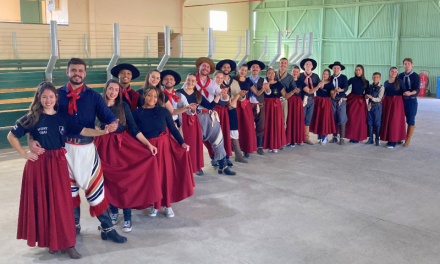 ATRAVÉS DA TRADIÇÃO E CULTURA, GRUPO CULTURAL OS ARAGANOS, TRAZ MENSAGEM DE RECONSTRUÇÃO EM SUA ESSÊNCIA