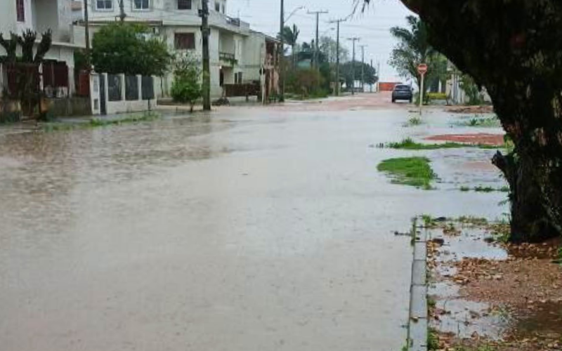 MUNÍCIPES NA BRONCA COM O ESCOAMENTO DA ÁGUA PLUVIAL