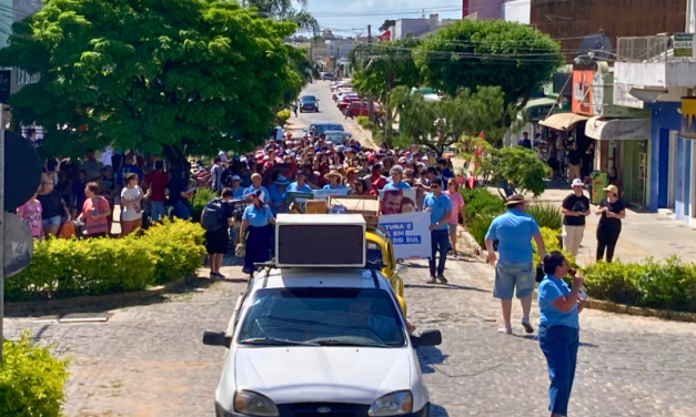 CEL: CAMINHADA PELAS RUAS DA CIDADE DÁ INÍCIO A PROGRAMAÇÃO DA 3ª FESTA DA LITERATURA E CULTURA DE SLS