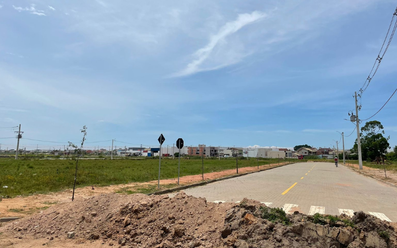 DEVIDO À INTERLIGAÇÃO DE REDE, BAIRROS AVENIDA, FIORAME, NOVA ESPERANÇA E SANTA TEREZINHA, FICARÃO SEM ÁGUA, À TARDE