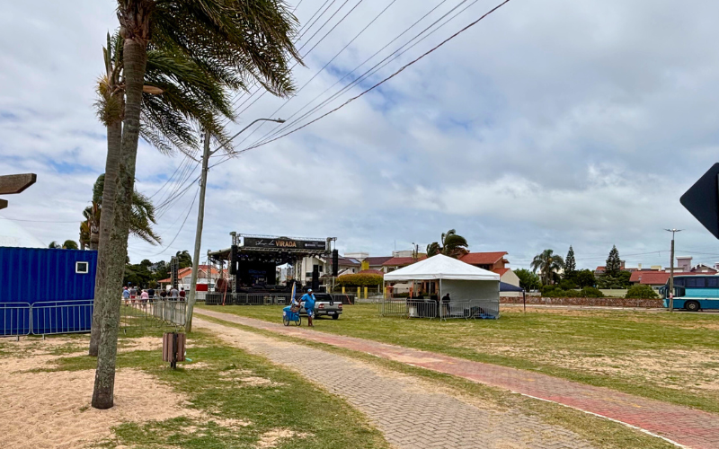 TUDO PRONTO PARA O SHOW DA VIRADA EM SÃO LOURENÇO DO SUL