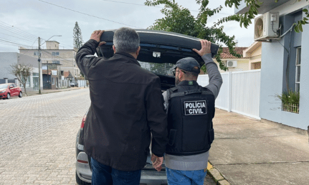 HOMEM FORAGIDO CONDENADO POR DIVERSOS CRIMES, PRESO NO BAIRRO LOMBA, EM SLS