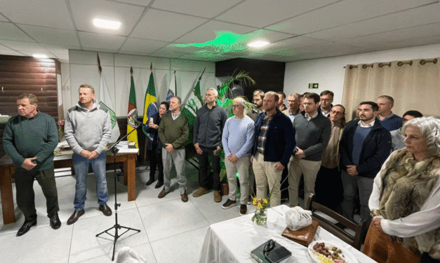 SINDICATO RURAL EMPOSSA NOVA DIRETORIA, COMISSÃO JOVEM E DE MULHERES DO AGRO PARA O PRÓXIMO TRIÊNIO