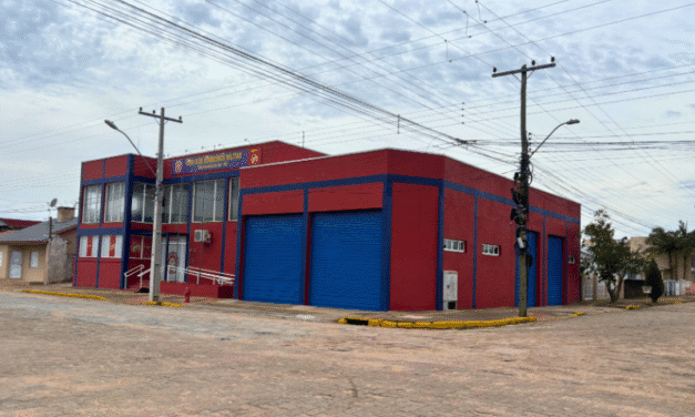 PREFEITO ACOMPANHA SITUAÇÃO DO CORPO DE BOMBEIROS E BUSCA SOLUÇÃO PARA FALTA DE EFETIVO
