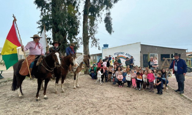 TRADIÇÃO E CULTURA GAÚCHA CHEGAM ÀS ESCOLAS COM OS CAVALEIROS DO SEPÉ