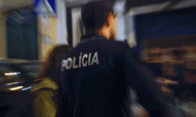 POLÍCIA CIVIL PRENDE MULHER DE 30 ANOS EM SLS POR TRÁFICO DE DROGAS E CORRUPÇÃO DE MENORES