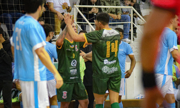 JAGUARÃO BRILHA FORA DE CASA E VENCE PELOTAS POR 7 A 3 EM UM JOGAÇO DE FUTSAL