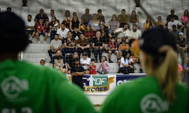 PELOTAS FAZ VALER O MANDO DE QUADRA E BATE CAMAQUÃ NO FECHAMENTO DA FASE DE GRUPOS
