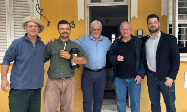 LOURENCIANOS BRILHAM NO 36º REPONTE COM “VENDA À VENDA” E “FOTOGRAFA-ME A ALMA”