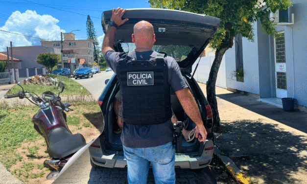 COCAÍNA, MOTO E PRISÃO: POLÍCIA CIVIL FECHA “DELIVERY” DO TRÁFICO NA COLINA DO SOL