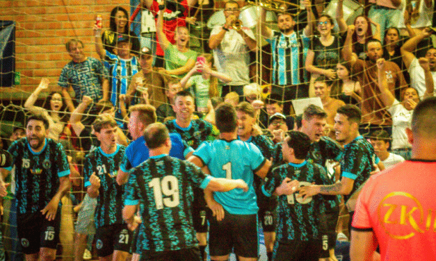 NOS PÊNALTIS E COM MAIS DE 5 MIL TELAS SIMULTÂNEAS, TURUÇU DERRUBA AG, INCENDEIA A ‘CAIXINHA’ E VAI À FINAL DA CCDF SELEÇÕES