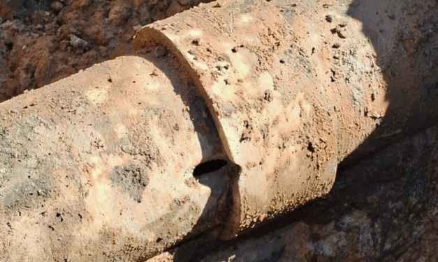 ROMPIMENTO NÃO FOI NATURAL, DIZ CORSAN; FALTA DE ÁGUA AFASTA TURISTAS DE SÃO LOURENÇO DO SUL