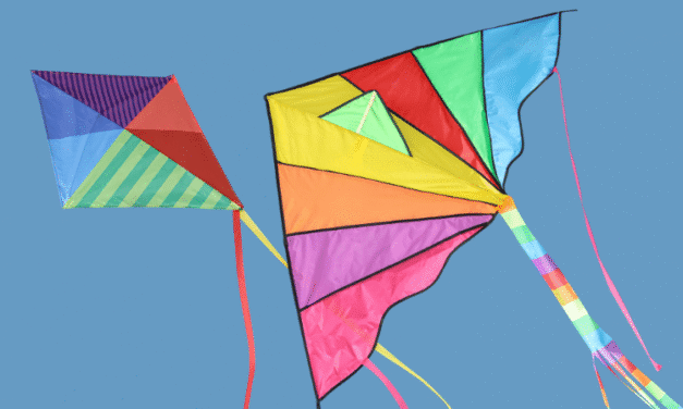 CÉU COLORIDO: 1º FESTIVAL DE PANDORGAS CELEBRA ANIVERSÁRIO DO MUNICÍPIO