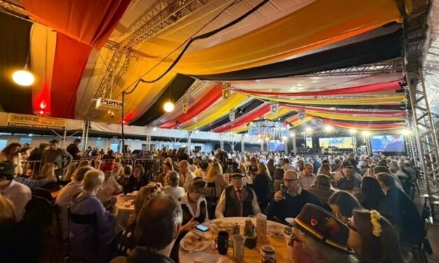 A SÜDOKTOBERFEST COMEÇOU, E O SLR TÁ NA FESTA!