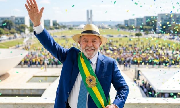 TÁ CONFIRMADO: LULA É REELEITO PRESIDENTE DO BRASIL