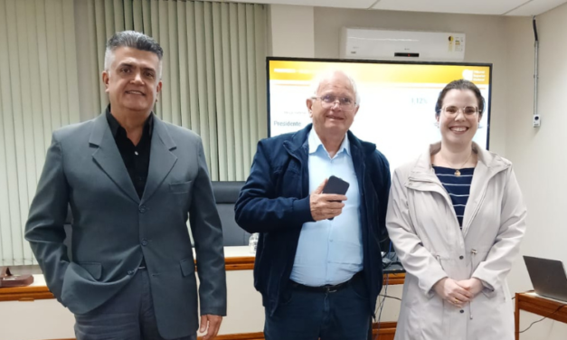 JUÍZA ELEITORAL E CHEFE DO CARTÓRIO AVALIAM AS ELEIÇÕES 2026 NO SLR